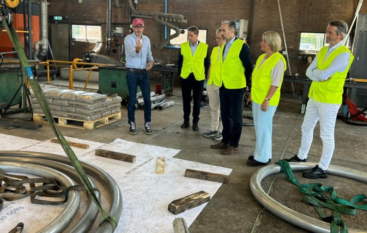 Bedrijfsbezoek Ondernemersvereniging Hoeksche Waard bij Van Rijsoort Bending
